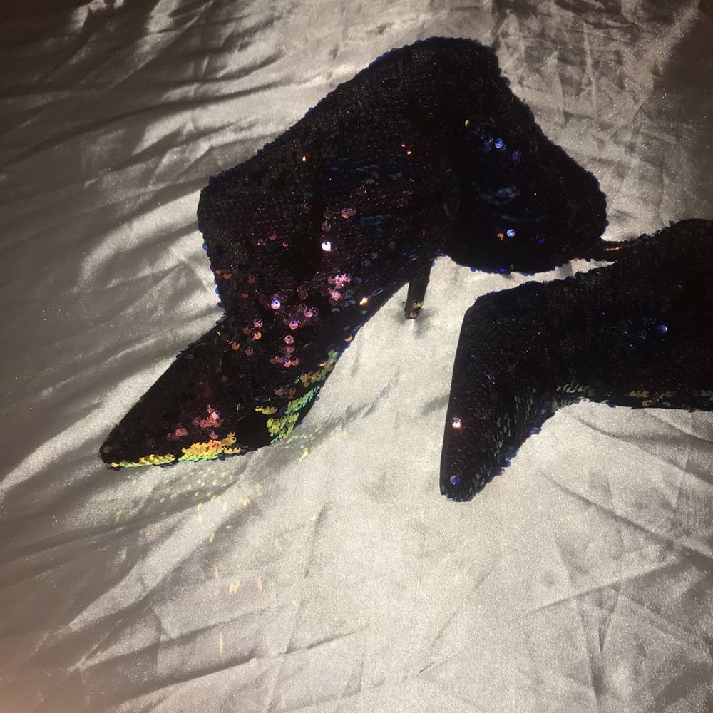SPARKLE, - Picture 7 of 7